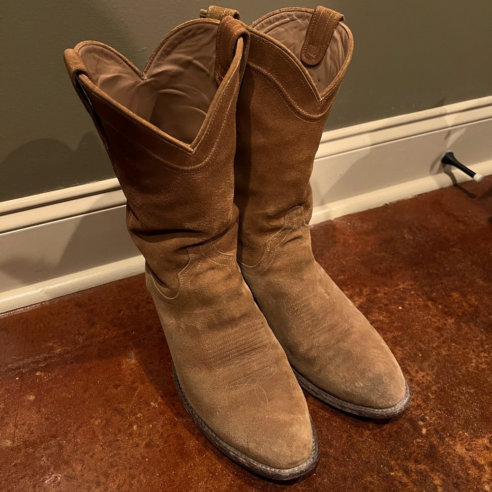 Tecovas “The Johnny” suede cowboy boot